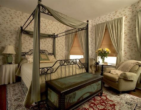 131 best images about victorian bedroom on pinterest victorian bedroom furniture master