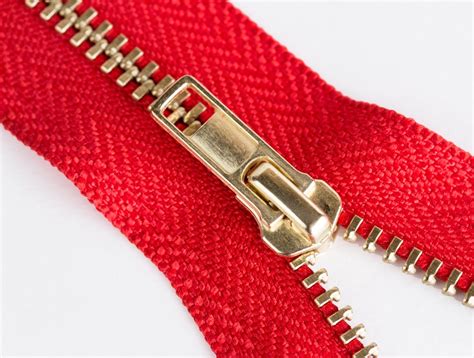 Mjtrends 9 Inch Red Brass Zipper