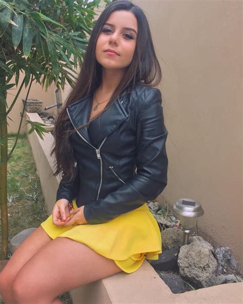 Instagram Fitness Latino Girls Yellow Mini Skirt Leather Skirt Leather Jacket Lookbook