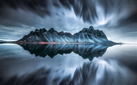 Download 2560x1600 Iceland Scenery Mountain Reflection Gloomy Dark