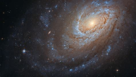 Hubble Snaps Stunning Image Of Ngc 4651 Scinews