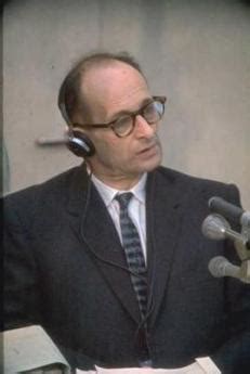 Adolf eichmann was one of the most pivotal actors in the implementation of the final solution. on 20 may 1960, national intelligence (mossad) agents seized eichmann outside his residence at 14. Chi è sotto processo, Eichmann o Arendt? - il libro di una ...