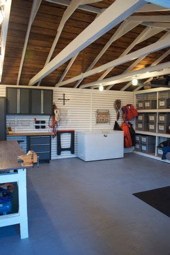 Somehow, no matter how hard you try, the garage can turn into a vortex for shoes, sports equipment, and random hobbies that you've sworn you'll take up again someday. 33+ Inspiration for Garage Ceiling Ideas | Garage ceiling ...