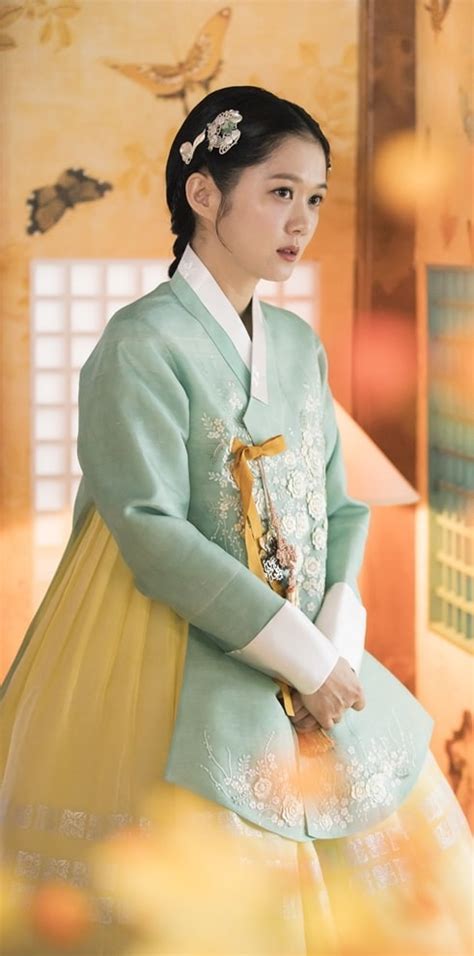 An empress's dignity (alternatively, and ominously, titled the last empress) scores major points for its unique universe, with the gorgeous but i'm a little more worried about the rest of the drama at this point. Jang Nara Transforms Into An Elegant Lady In "The Last ...