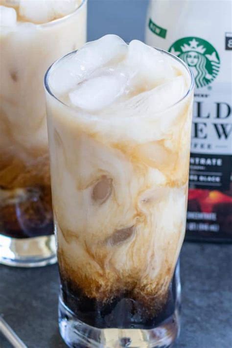 Bulletproof coffee is a breakfast replacement coffee drink. Keto Iced Coffee! Low Carb Iced Caramel Latte Coffee Idea