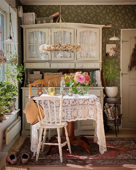 Vintage Style Decorating Country Cottage