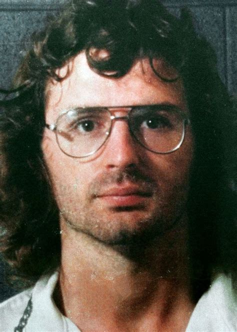 The FBI Agent Who Can’t Stop Thinking About Waco