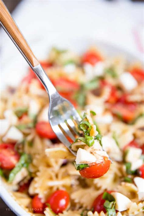Easy Caprese Pasta Salad With Balsamic Vinaigrette