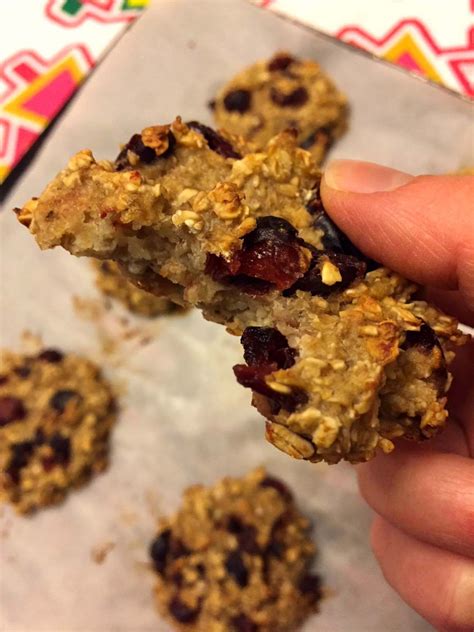 A high fiber cookie easy to meal prep for a healthy snack low in sugar. Healthy 3-Ingredient Banana Oatmeal Cookies Recipe ...