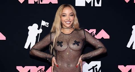 Tinashe Wears Most Daring Look Yet Goes Nearly Naked On MTV VMAs 2023