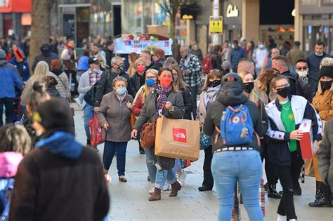 What Shops Will Be Doing Black Friday Uk - Shoppers set to shun High Street as shops are closed on Black Friday