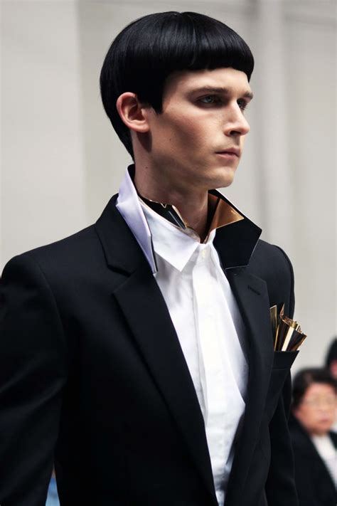 A general rule that applies to face shape balancing is that you should try to. Ok. Just because you are in a great suit doesn't mean you ...