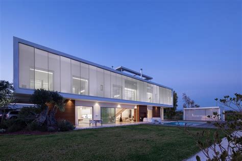 The Linear House Christos Pavlou Architecture Archdaily