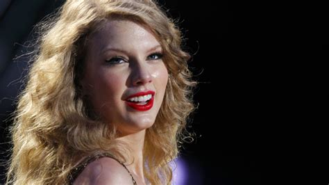 Taylor Swift Announces Third Gillette Stadium Show Nbc Connecticut