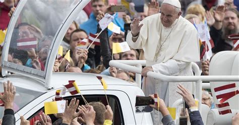 Pope Francis Praises Latvians For Keeping Faith During Occupation