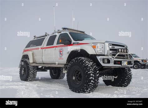 Smjorfjoll Iceland March 30 2019 Modified 4x4 Ford F350 Rescue