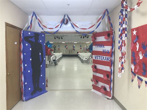 Veterans Day decorations | Veterans day elementary, Veterans day
