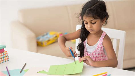 Arts And Handicrafts To Keep Your Kids Entertained