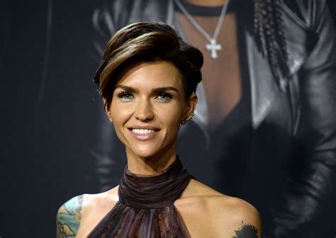Ruby Rose Reveals Why She Is In A Wheelchair Right Now Ruby Rose Hair