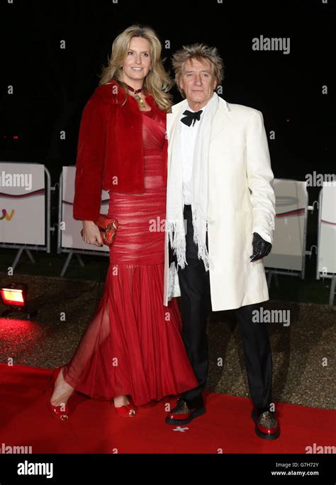 rod stewart and penny lancaster left attending the a night of heroes the sun military awards