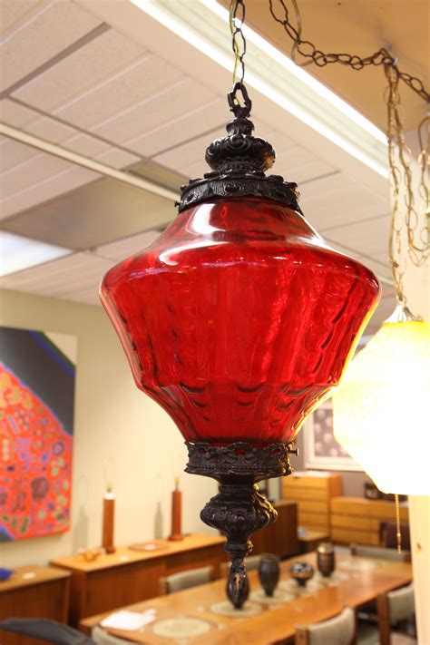 Vintage Red Glass Swag Lamp 25h X 12w Consign Design Edmonton