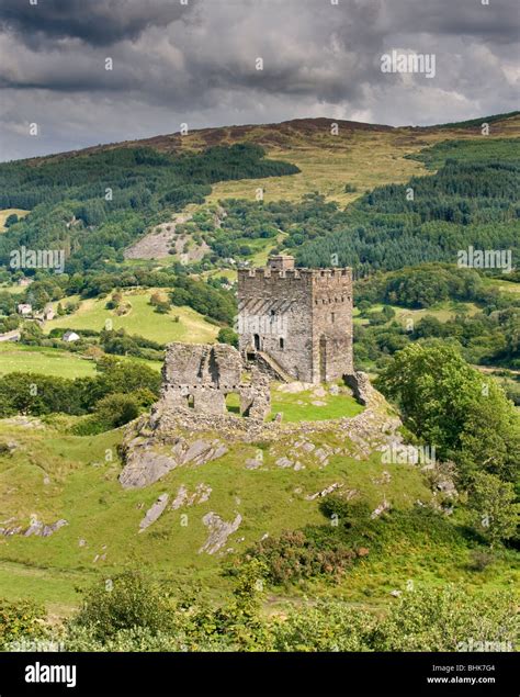 Dolwyddelan Castle Summer Hi Res Stock Photography And Images Alamy