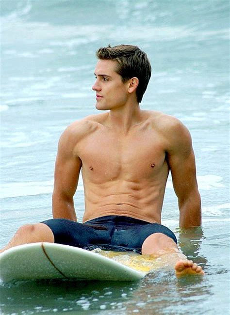 masculinum hot surfers surfer dude surfer
