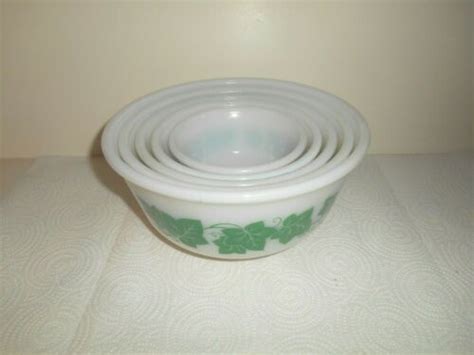 Nice Vintage Set Of 5 Hazel Atlas Green Ivy Mixing Bowls Antique