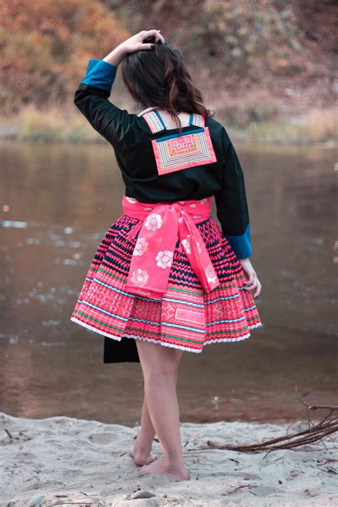 Hmong Outfit Series :: Hmoob Moos Pheeb | ROSES AND WINE