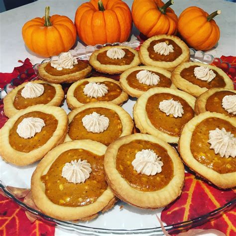 Pumpkin Pie Cookies Like Having Your Own Individual Pumpkin Pie But