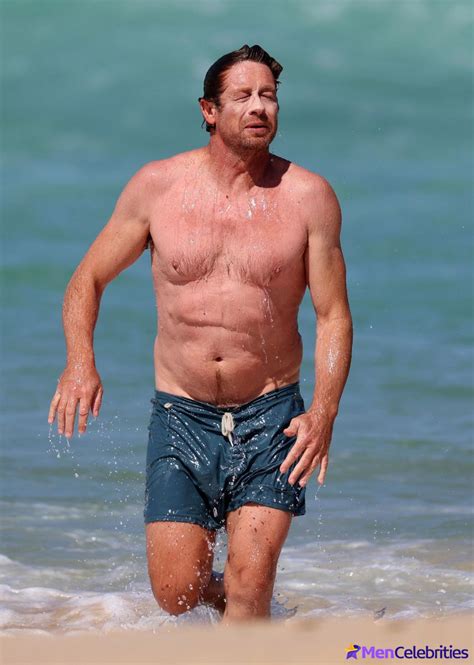 Simon Baker Shirtless And Huge Bulge In Wet Shorts Info Celebrities
