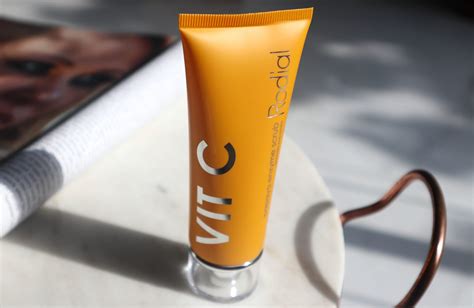 rodial vit c papaya enzyme scrub review the velvet life