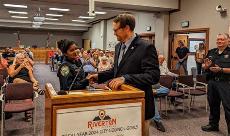 Riverton Police Department Swears In 22nd Officer County 10