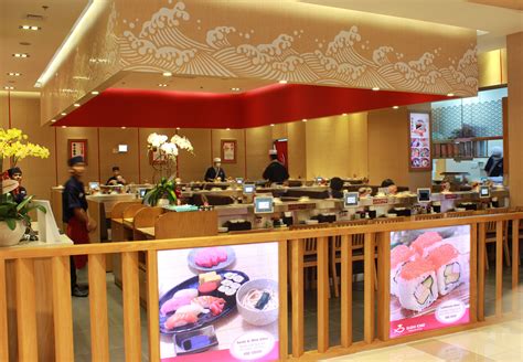 This chain of restaurants serves quality sushi and other japanese cuisine at affordable prices in a warm and friendly environment. SUSHI KING - Aeon Mall Binh Duong, Vietnam (2014) on Behance