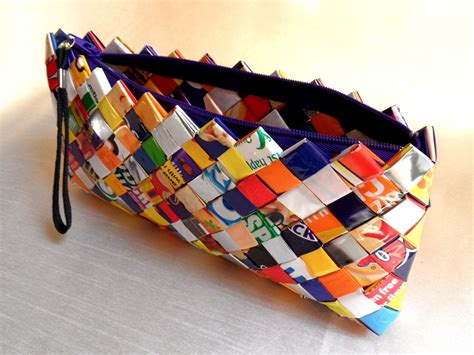 But even though you probably wouldn't think it, there's no shortage of alternative uses for those wrappers, from clothing and accessories to home decor. Candy Wrapper Bag by Esselle Crafts | Candy wrappers, Bags, Wrappers