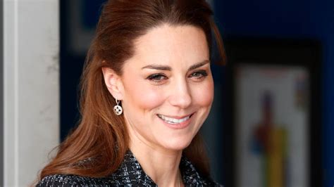 The Touching Reason Duchess Kate Didnt Wear Her Engagement Ring On Her
