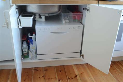 Настольная посудомоечная машина: преимущества и недостатки