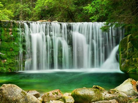 Lake Emerald Waterfalls Forest Landscape Stock Photo Image 42799134