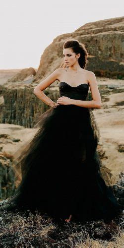 18 Non Traditional Black Gothic Wedding Dresses To Love Page 3 Of 3