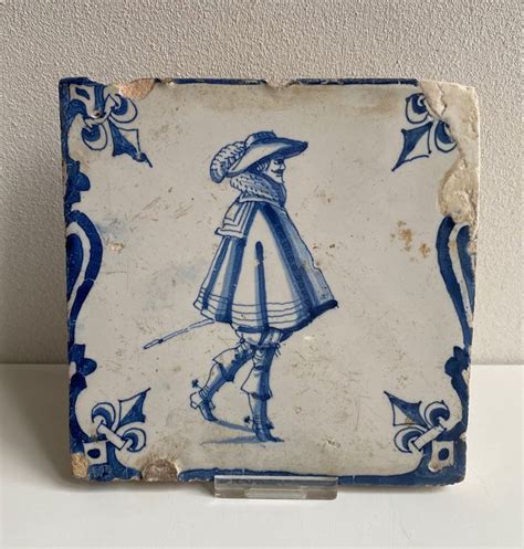 Azulejo Antiguo Raro Con Noble Siglo Xvii Loza De Barro Catawiki
