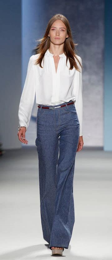 Buh Bye Skinny Jeans Sleek 70s Bootcut Denim Is On Its Way Up Glamour