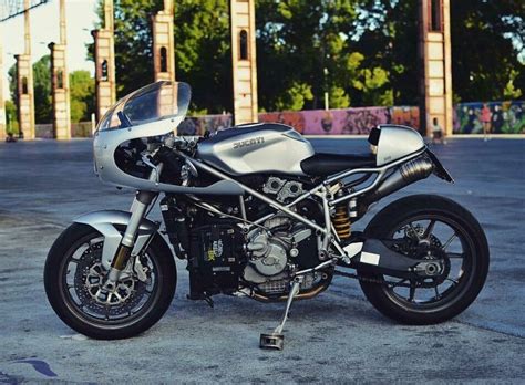 Ducati 999 Custom Cafe Racer