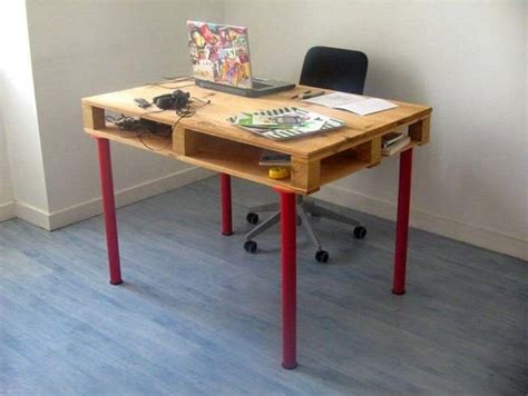 15 Easy Diy Pallet Desk Plans With Step By Step Instructions