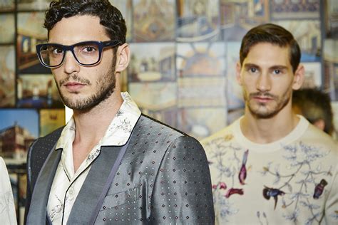 dolce-gabbana-spring-2016-menswear-show-behind-the-scenes-pictures