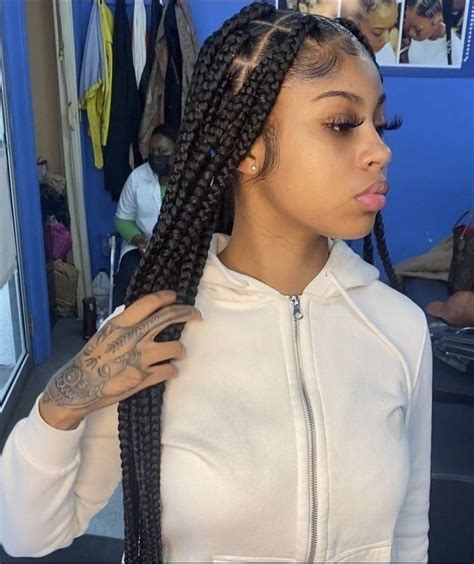 It just takes a little more research to find what short hairstyles are perfect for you. @𝓓𝓸𝓼𝓮𝓸𝓯𝓭𝓲𝓸𝓻 in 2021 | Black girl braided hairstyles, Girls ...