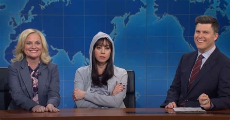 Aubrey Plaza And Amy Poehler Reprise Parks And Rec Roles During Snls Weekend Update