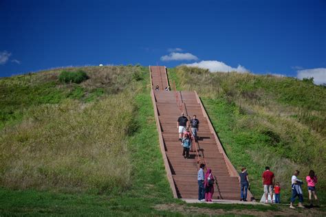 The Cahokia Mounds | We Love St Louis