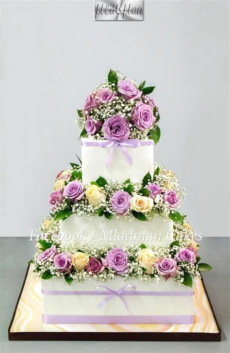 Roses Square Wedding Cake Cake By Mladman Cakesdecor