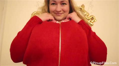 Sara Willis In Red Sweater Uncovers Her Massive Mammories On Cam