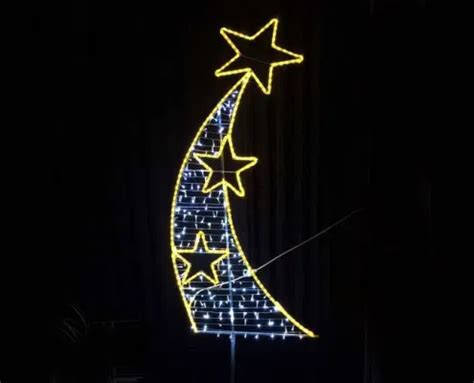 Outdoor Decorative Shooting Star Christmas Lights | Star christmas lights, Christmas lights, Lights